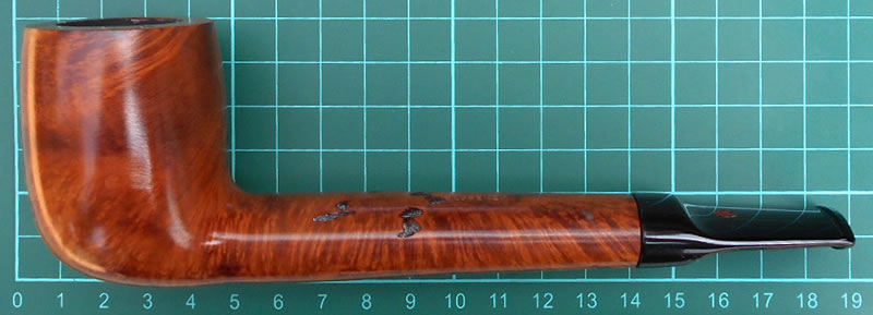 Lorenzo Canadian shape Spot-carved pipe